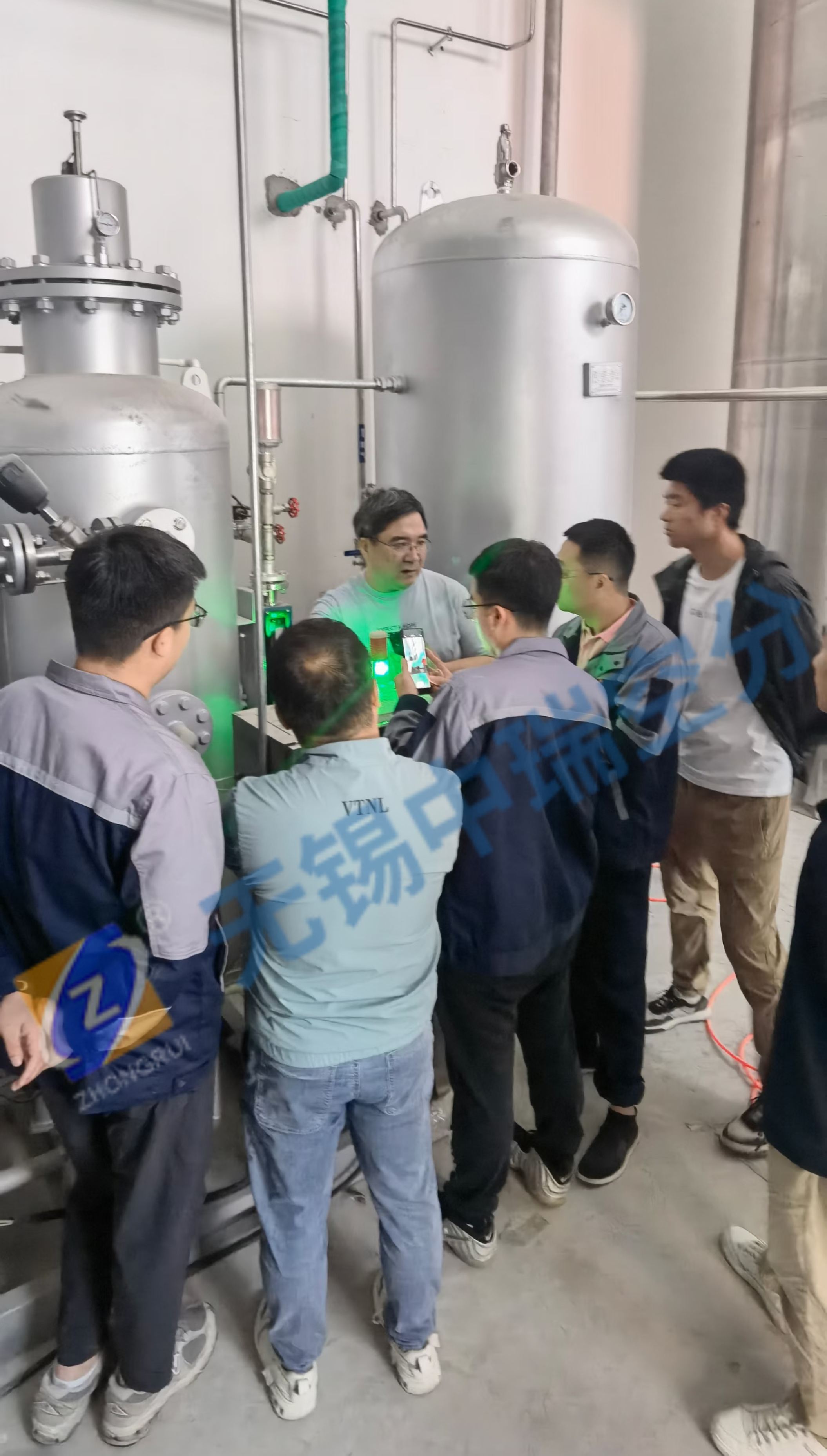 50方99.999%全不銹鋼高純度制藥用制氮機(jī)落地長春，安裝、調(diào)試、驗(yàn)收、培訓(xùn)均圓滿結(jié)束